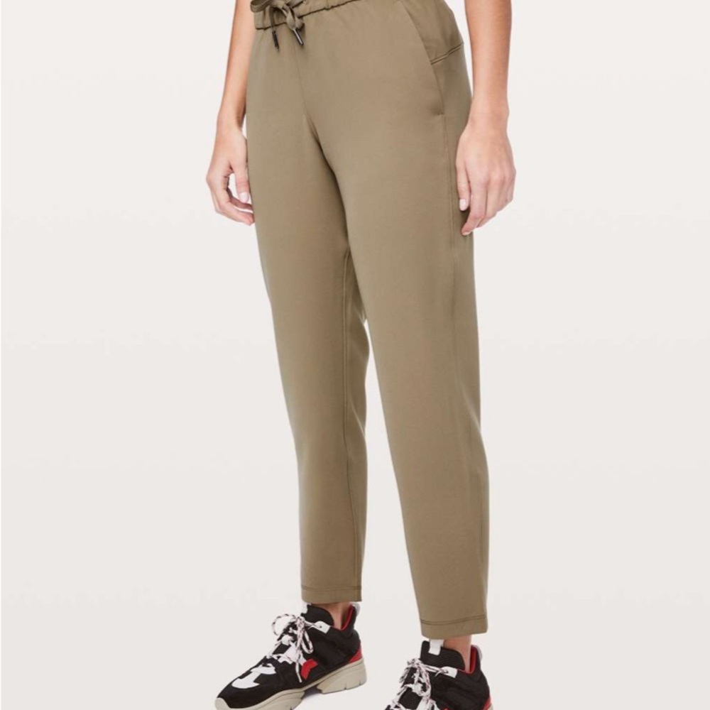 Lululemon Tan/Light Olive On the Fly Straight-Leg Pants - Excellent Condition 28